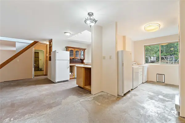 985 Englishman River Rd Errington, BC V0R 1V0