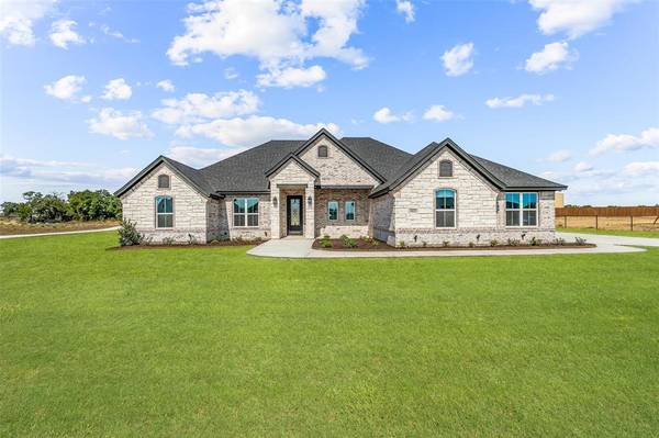 2025 Sunset Ridge Drive, Weatherford, TX 76087