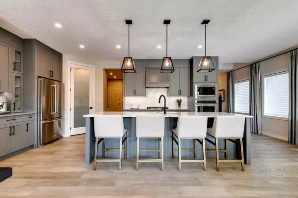 Calgary, AB T2X 4M2,21 Legacy Woods CIR SE