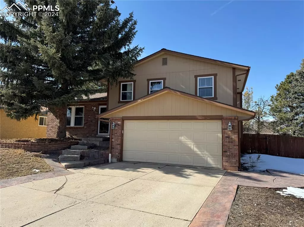 Colorado Springs, CO 80918,2105 Roundtop DR