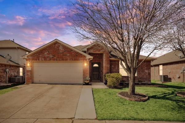 6737 Cedar View Trail, Watauga, TX 76137