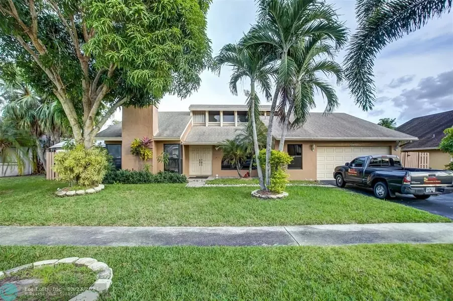 5270 NW 73rd Way, Lauderhill, FL 33319