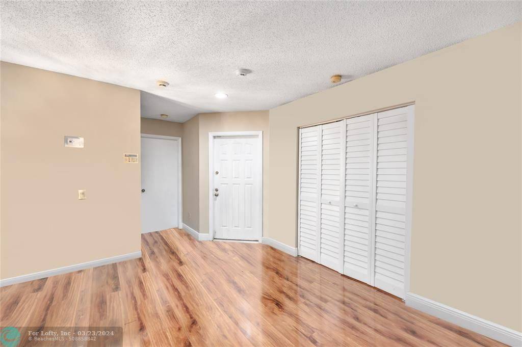 Miami, FL 33185,15230 SW 45th Ter #H-53