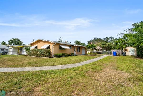 Hollywood, FL 33024,6135 CALL St