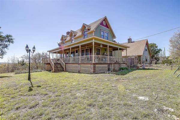 681 Shadle Road, Poolville, TX 76487