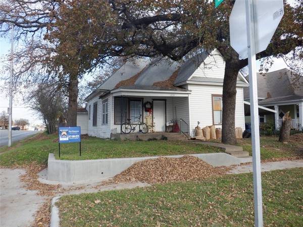 1238 Lincoln Avenue, Fort Worth, TX 76164