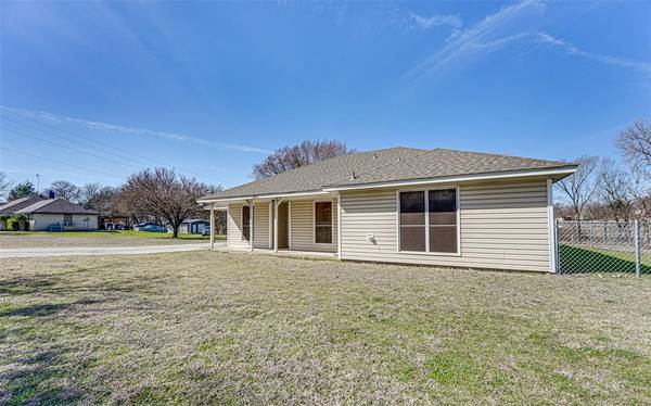 2441 Frances Lane, Midlothian, TX 76065