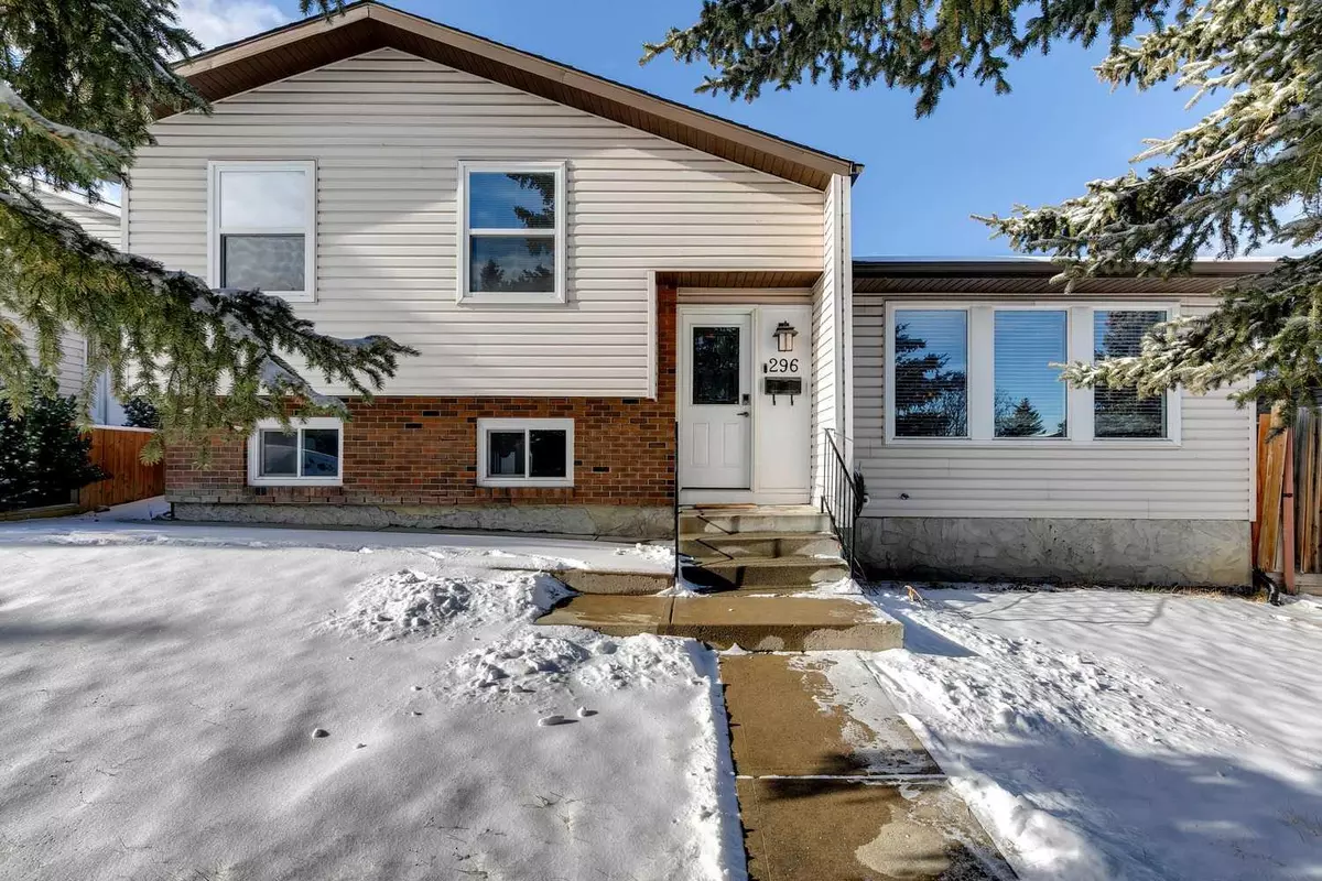 Calgary, AB T3K 1K7,296 Beddington CIR NE