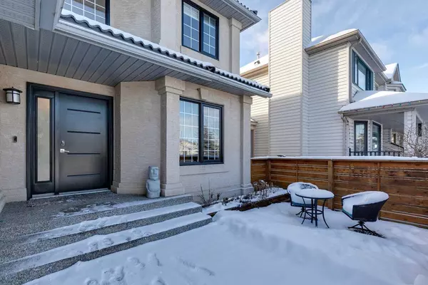 Calgary, AB T3H 3G3,7 Sierra Morena Close SW