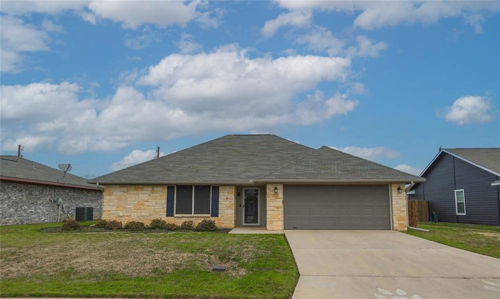 2204 8th Street, Brownwood, TX 76801