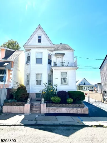 225 Paterson Ave, Paterson City, NJ 07502