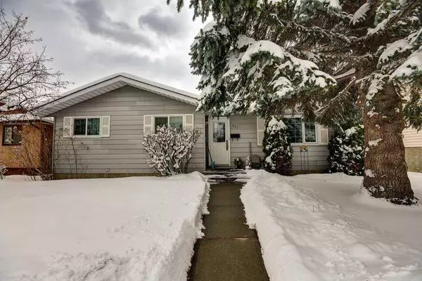 Calgary, AB T2A 4M7,727 Madeira DR NE