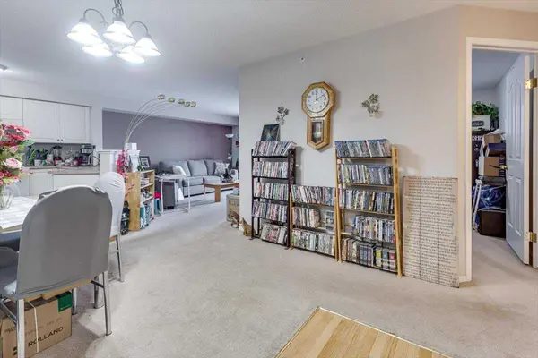 Red Deer, AB T4R 3E9,60 Lawford #408