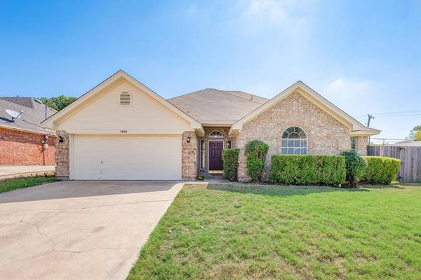 7020 Cook Circle, North Richland Hills, TX 76182