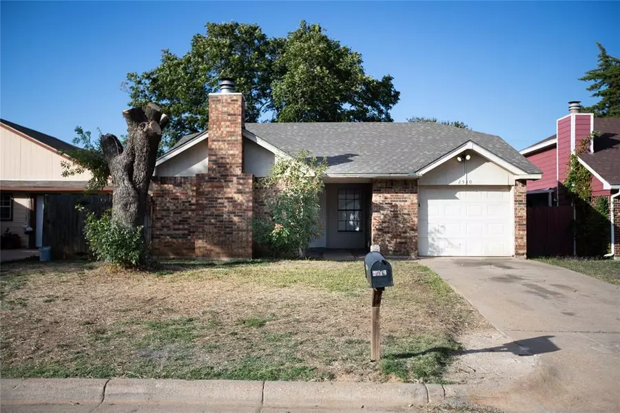 2510 Bamberry Drive, Fort Worth, TX 76133