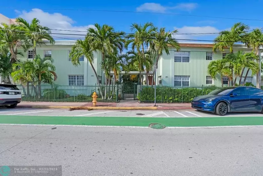 8540 Byron Ave  #1E, Miami Beach, FL 33141