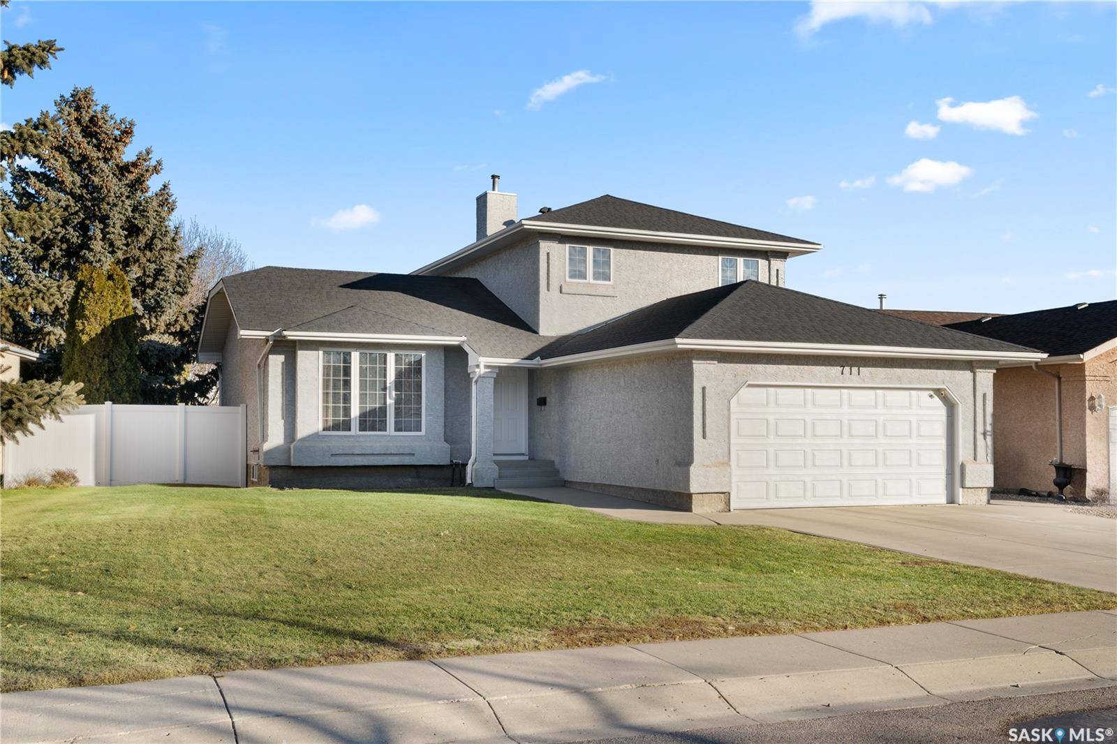 Saskatoon, SK S7N 4J4,711 Hurley CRESCENT