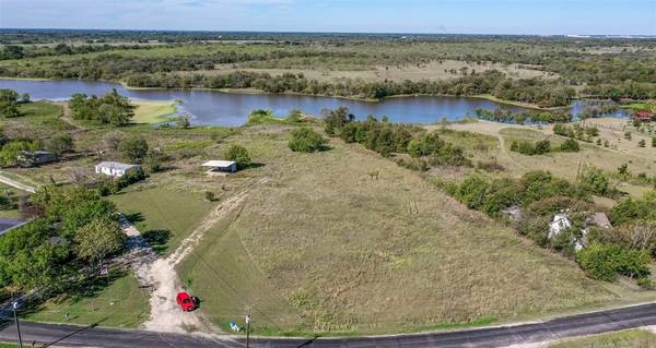 2010 Rollins Road,  Ennis,  TX 75119