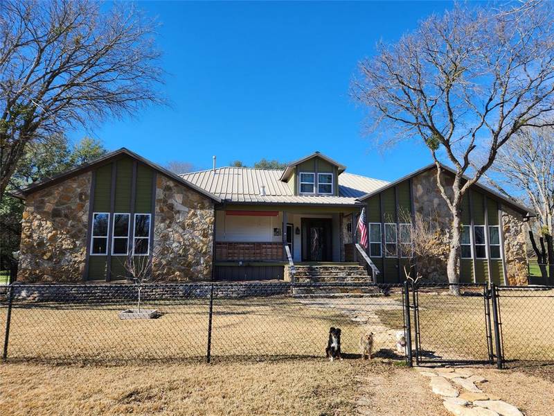 439 County Road 220, Hamilton, TX 76531