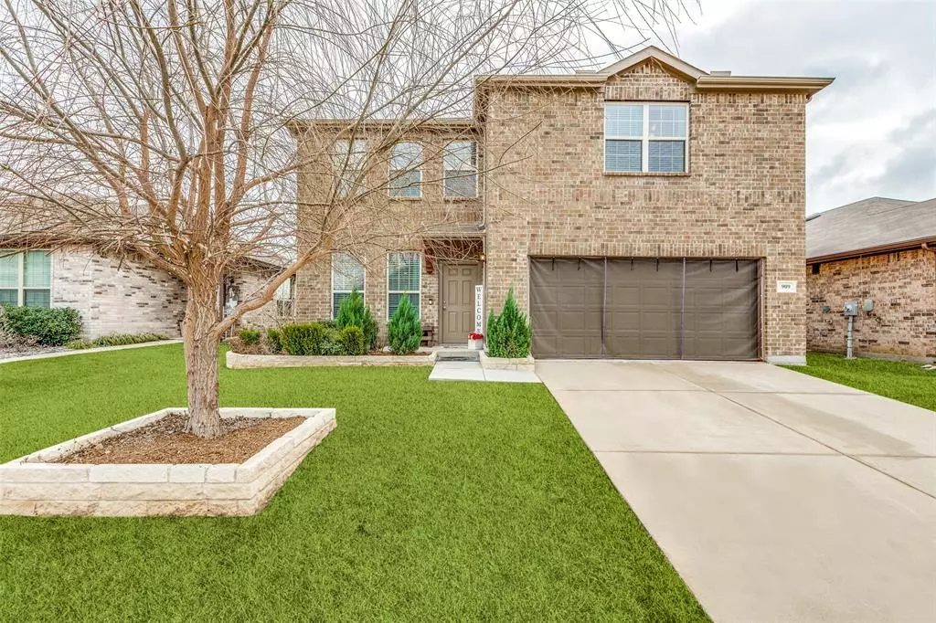 Van Alstyne, TX 75495,909 Ravenwood Lane