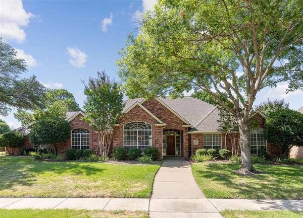 1005 Hidden Oaks Court, Colleyville, TX 76034