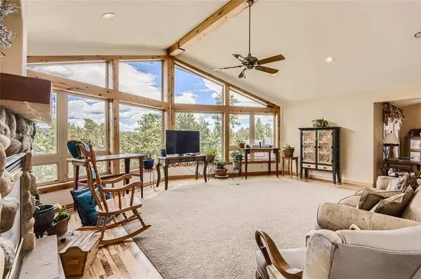 Larkspur, CO 80118,4556 Shoshone DR