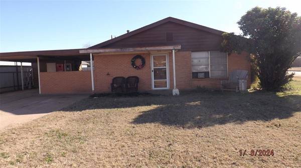 745 SW 1st Street, Hamlin, TX 79520