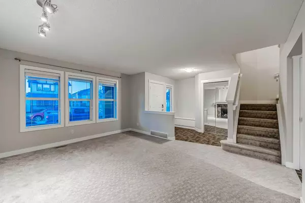 Calgary, AB T3J 5M7,27 Saddlebrook GDNS NE