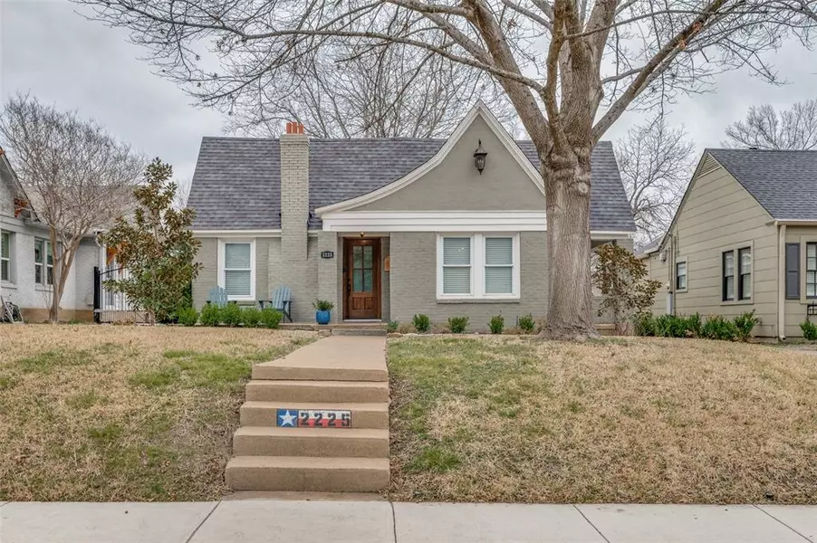 2225 Carleton Avenue, Fort Worth, TX 76107