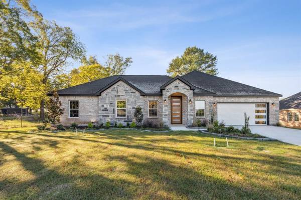 211 Kelly Lane, Kemp, TX 75143