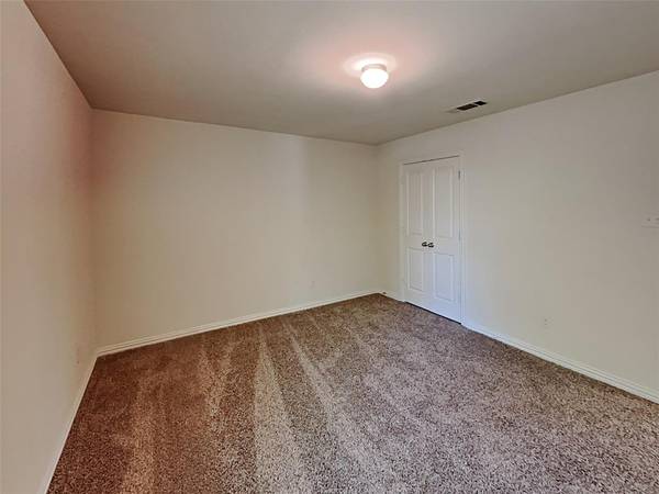 2514 Campbell Street,  Fort Worth,  TX 76105