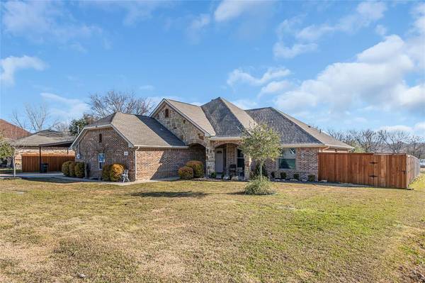 563 Lakeside Drive, Rockwall, TX 75032