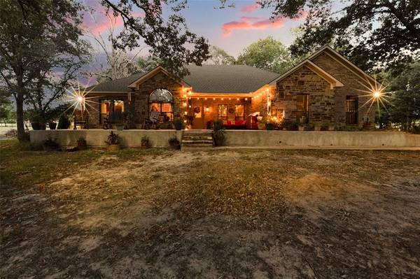 22847 County Road 422, Lindale, TX 75771