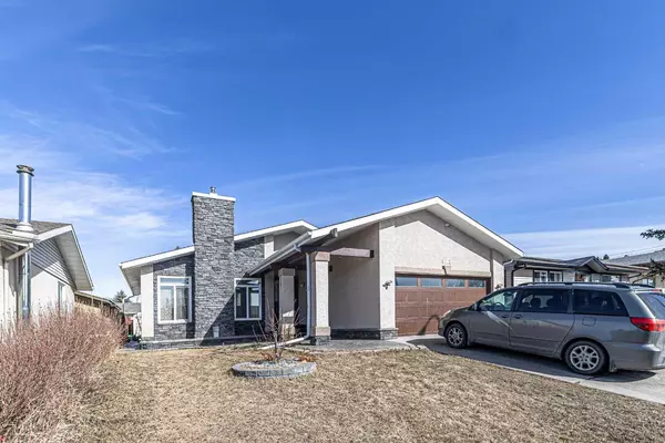 Calgary, AB T2A 5M9,928 Maitland WAY NE