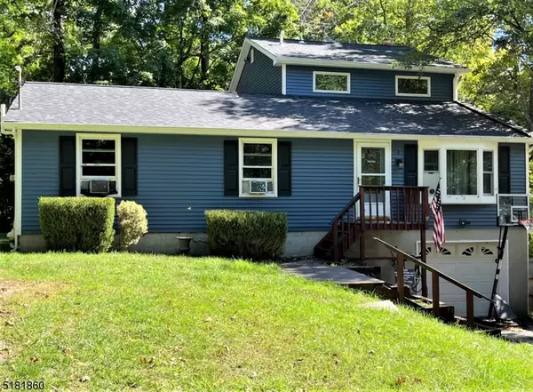 4 Ridge Rd, Vernon Twp., NJ 07422