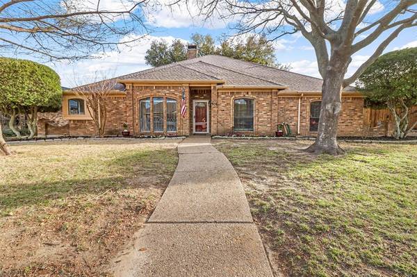 914 Willow Brook Drive, Allen, TX 75002