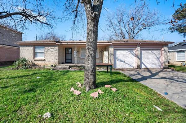 508 Kimbrough Street, White Settlement, TX 76108