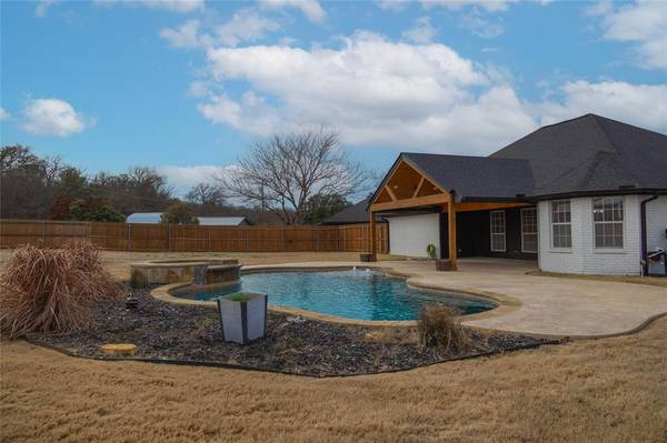 4410 Brookdale Drive, Brownwood, TX 76801