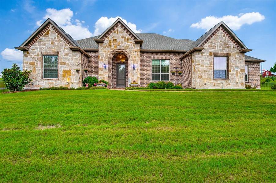 1000 Hilltop Drive, Lavon, TX 75166