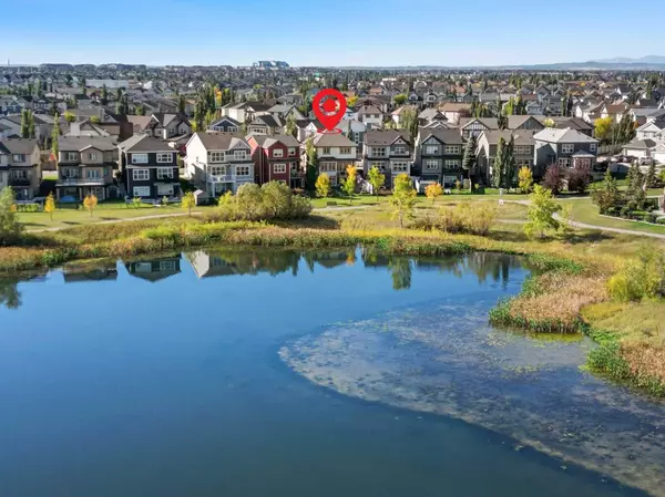 Calgary, AB T2Z 0R5,722 Copperpond CIR SE