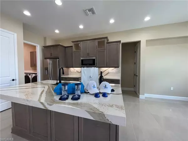 Naples, FL 34113,7282 Saona CT