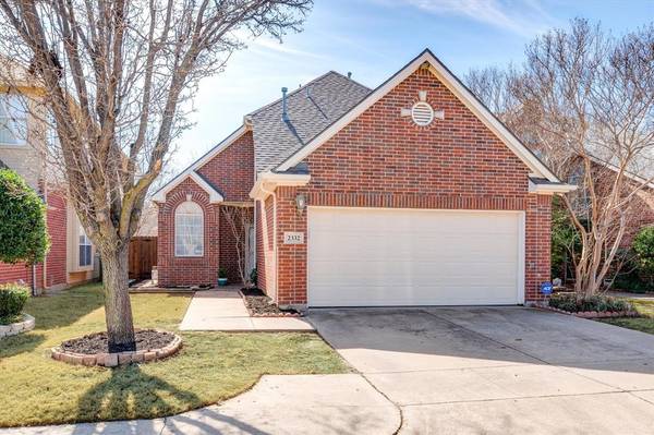 2332 Leafy Glen Court,  Bedford,  TX 76022