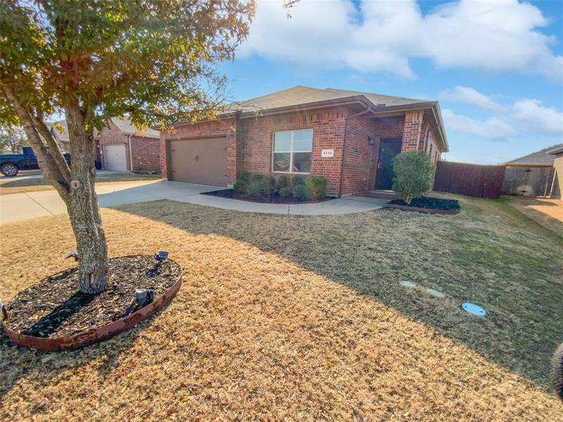 5112 Crystal Lake Avenue, Krum, TX 76249