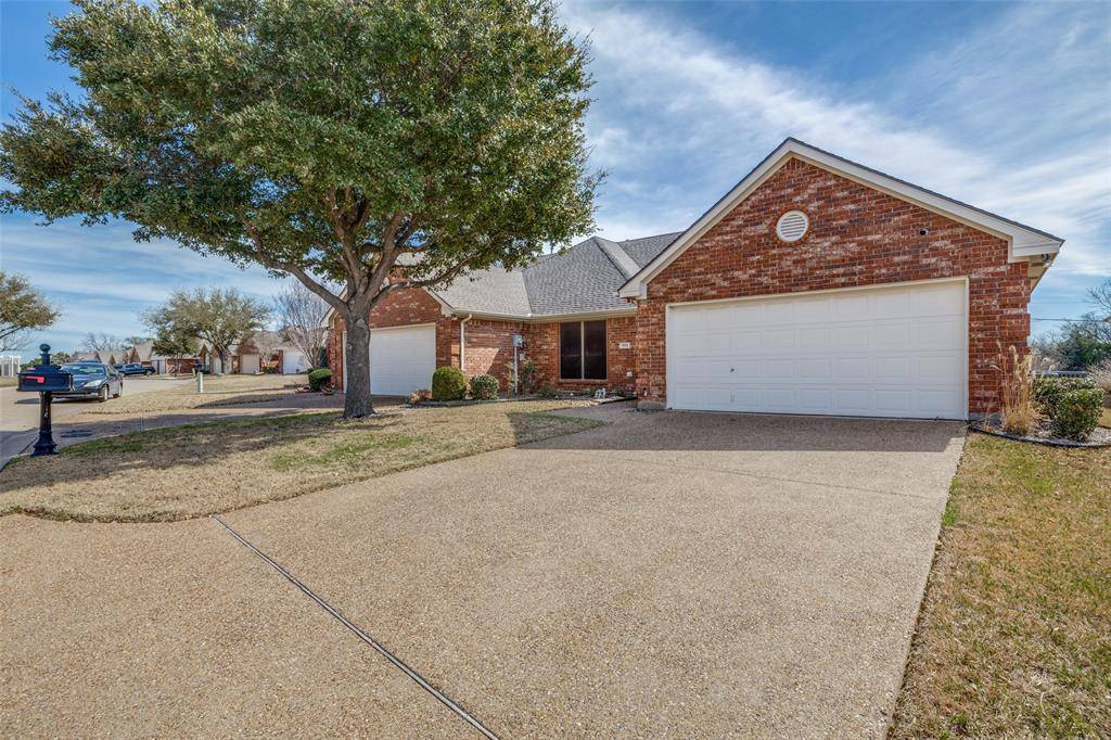 Cedar Hill, TX 75104,924 Cresthill Drive #24B