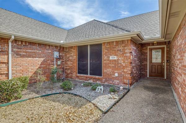 Cedar Hill, TX 75104,924 Cresthill Drive #24B