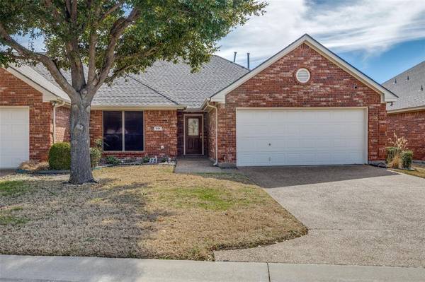 Cedar Hill, TX 75104,924 Cresthill Drive #24B