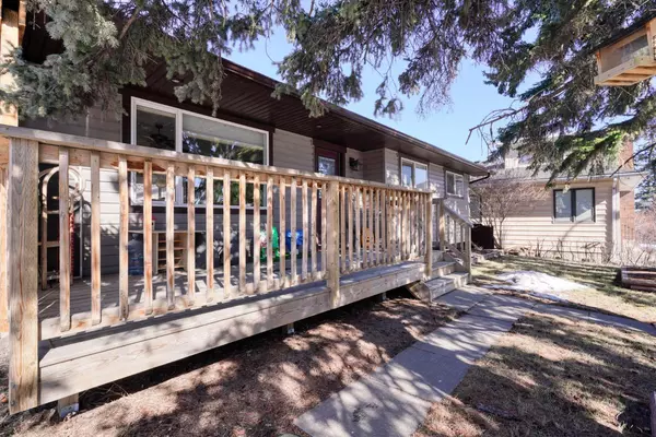 Calgary, AB t2a2b2,4522 Forman CRES SE