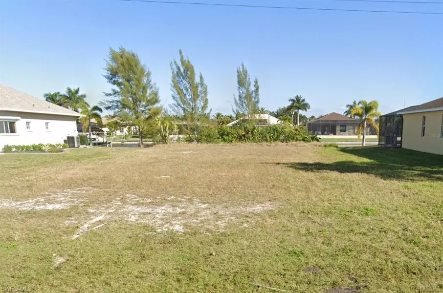 2517 38th ST, Cape Coral, FL 33914