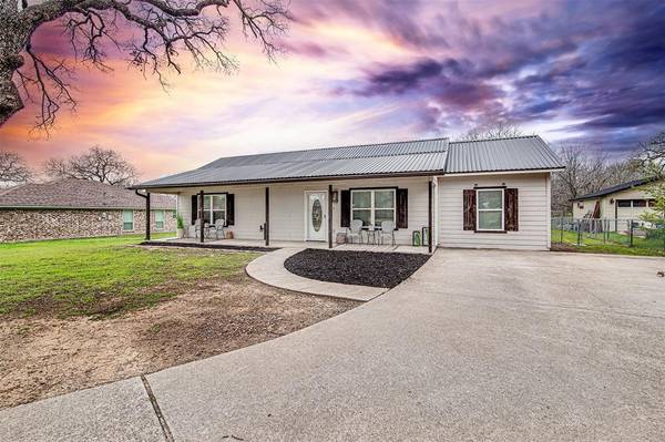 7009 County Road 527, Burleson, TX 76028