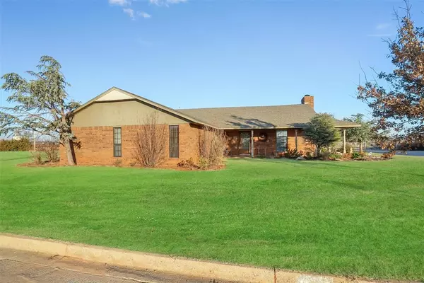 Cordell, OK 73632,133 W Quail Drive